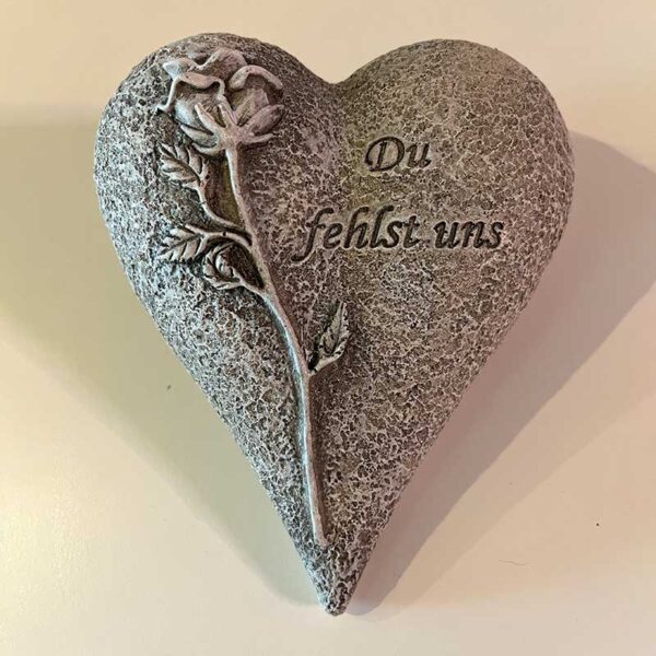 Grabschmuck kleines Herz – mit Rose und Spruch "Du fehlst uns"